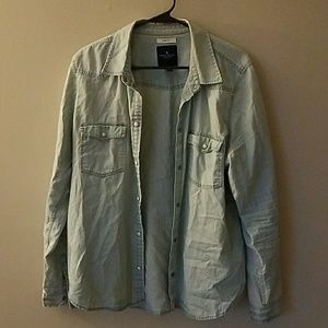 American eagle denim snap up shirt